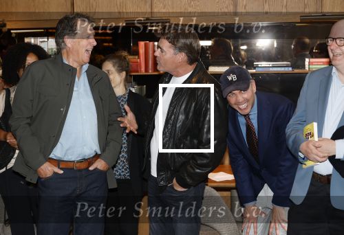 Amsterdam 26 september 2025
Boekpresentatie Simone v d Ende in restaurant Rijks . Chantal Janzen ontvangt het eerste boek . Jeroen v d Boom en Robert ten Brink