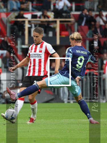 Eindhoven, 21 September 2025
PSV-AJAX, Eindstand 2-2
Kompetitie seizoen 2025-2026
Joey Veerman met Kasper Dolberg