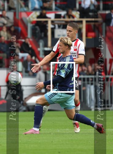 Eindhoven, 21 September 2025
PSV-AJAX, Eindstand 2-2
Kompetitie seizoen 2025-2026
Joey Veerman met Kasper Dolberg