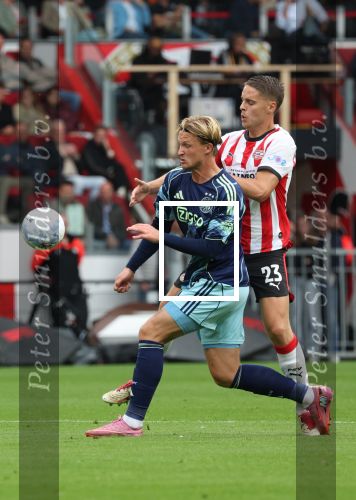 Eindhoven, 21 September 2025
PSV-AJAX, Eindstand 2-2
Kompetitie seizoen 2025-2026
Joey Veerman met Kasper Dolberg