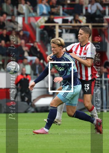 Eindhoven, 21 September 2025
PSV-AJAX, Eindstand 2-2
Kompetitie seizoen 2025-2026
Joey Veerman met Kasper Dolberg