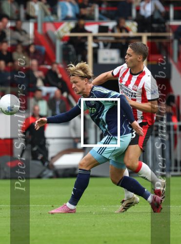 Eindhoven, 21 September 2025
PSV-AJAX, Eindstand 2-2
Kompetitie seizoen 2025-2026
Joey Veerman met Kasper Dolberg