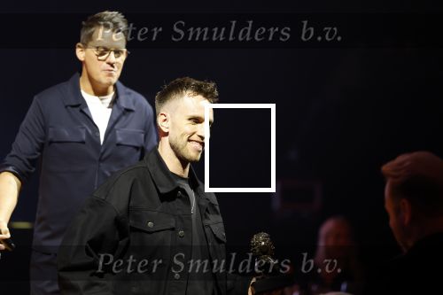 Tilburg 29 september 2025
Buma prijzen worden uitgereikt in 013 in Tilburg . John Dirne krijgt prijs uit houden Nicky Romero