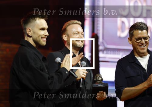 Tilburg 29 september 2025
Buma prijzen worden uitgereikt in 013 in Tilburg . John Dirne krijgt prijs uit houden Nicky Romero