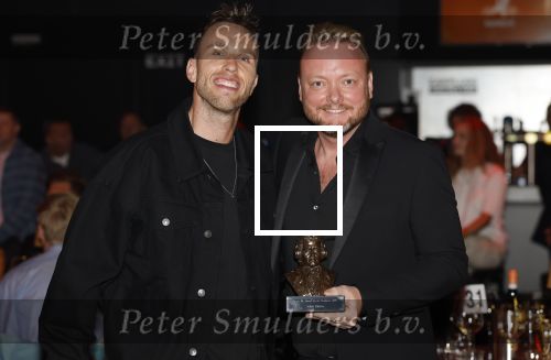 Tilburg 29 september 2025
Buma prijzen worden uitgereikt in 013 in Tilburg . John Dirne krijgt prijs uit houden Nicky Romero