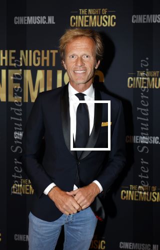 Amsterdam 12 september 2025
Uitreiking Cinemusic Rembrandt Oeuvre Award - tijdens The Night Of Cinemusic in het Concertgebouw. Jeroen Krabbe krijgt Ouvre prijs uit handen van Rene Mioch .  Joris Lammers