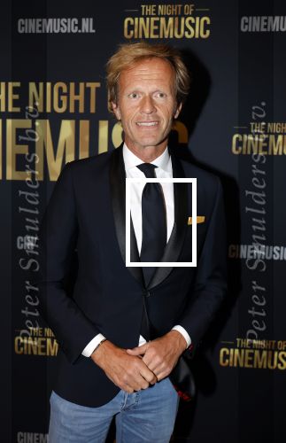 Amsterdam 12 september 2025
Uitreiking Cinemusic Rembrandt Oeuvre Award - tijdens The Night Of Cinemusic in het Concertgebouw. Jeroen Krabbe krijgt Ouvre prijs uit handen van Rene Mioch .  Joris Lammers
