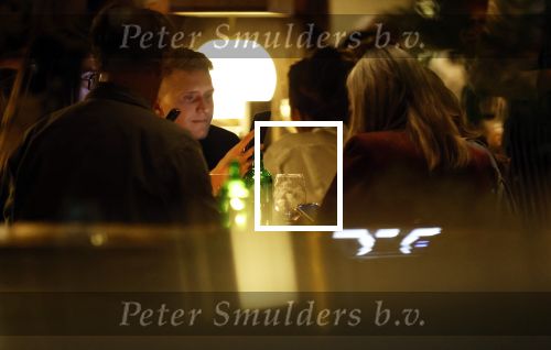 Amsterdam 11 september 2025
Linda de Mol Jeroen Rietbergen Noa Vahle Julian Vahle en zijn vriendin Chelsea Weimar zijn gezellig uitetetn in de nieuwe Hotspot van Amsterdam Restaurant Toet . Ook Ruud Gullit en zijn vriendin Karin de Rooij waren aanwezig .