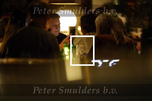 Amsterdam 11 september 2025
Linda de Mol Jeroen Rietbergen Noa Vahle Julian Vahle en zijn vriendin Chelsea Weimar zijn gezellig uitetetn in de nieuwe Hotspot van Amsterdam Restaurant Toet . Ook Ruud Gullit en zijn vriendin Karin de Rooij waren aanwezig .