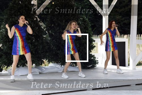 Kaatsheuvel 8 september 2025
Persevent van de Gi-Ga Gantische Kerstshow in de efteling met oa Rene Froger Gert Verhulst Kabouter Plop K3 en Marie Verhulst .