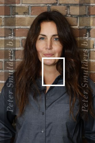 Amsterdam 18 september 2025
Prinses Eloise organiseert samen met Attire Amsterdam en My Lima Lima een modeshow . Haar ouders, Prins Constantijn en moeder Prinses Laurentien zijn natuurlijk aanwezig . Kirsten Schilder