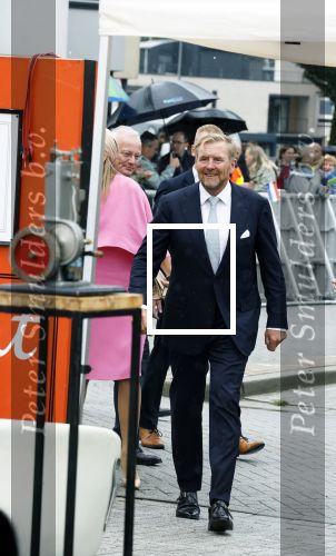 Flevoland 9 september 2025
Koning Willem Alexander en Koningin Maxima op streekbezoek in Flevoland . Het regende de hele dag .
