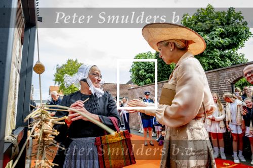 Genemuiden 11 september 2025
Koningin Maxima opent het tapijtmuseum in Genmuiden