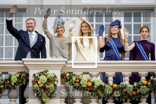 Den Haag 16 september 2025
Prinsjesdag 2025 met aanwezig namens de koninklijke familie , Koning Willem Alexander Koningin Maxima Prinses Amalia Prinses Alexia Prinses Ariane Prins Constantijn en Prinses Laurentien .
