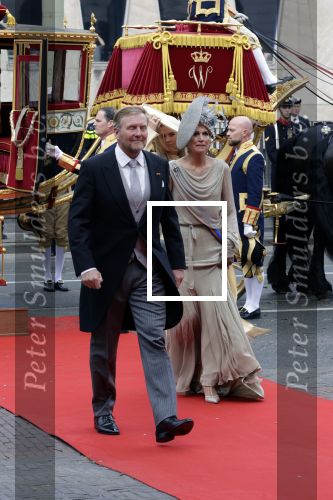 Den Haag 16 september 2025
Prinsjesdag 2025 met aanwezig namens de koninklijke familie , Koning Willem Alexander Koningin Maxima Prinses Amalia Prinses Alexia Prinses Ariane Prins Constantijn en Prinses Laurentien . Koningin Maxima viel bijna op de rode loper