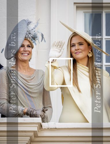 Den Haag 16 september 2025
Prinsjesdag 2025 met aanwezig namens de koninklijke familie , Koning Willem Alexander Koningin Maxima Prinses Amalia Prinses Alexia Prinses Ariane Prins Constantijn en Prinses Laurentien .