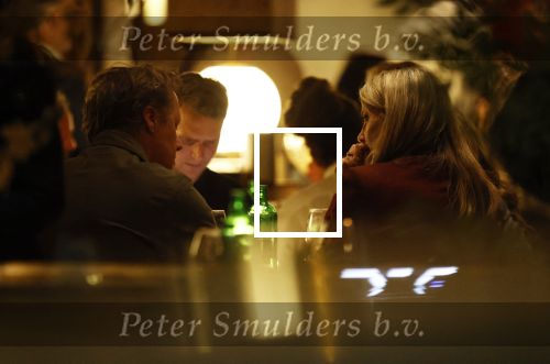 Amsterdam 11 september 2025
Linda de Mol Jeroen Rietbergen Noa Vahle Julian Vahle en zijn vriendin Chelsea Weimar zijn gezellig uitetetn in de nieuwe Hotspot van Amsterdam Restaurant Toet . Ook Ruud Gullit en zijn vriendin Karin de Rooij waren aanwezig .