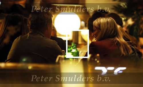 Amsterdam 11 september 2025
Linda de Mol Jeroen Rietbergen Noa Vahle Julian Vahle en zijn vriendin Chelsea Weimar zijn gezellig uitetetn in de nieuwe Hotspot van Amsterdam Restaurant Toet . Ook Ruud Gullit en zijn vriendin Karin de Rooij waren aanwezig .