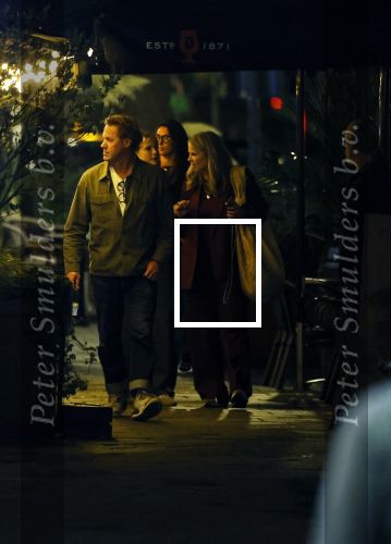 Amsterdam 11 september 2025
Linda de Mol Jeroen Rietbergen Noa Vahle Julian Vahle en zijn vriendin Chelsea Weimar zijn gezellig uitetetn in de nieuwe Hotspot van Amsterdam Restaurant Toet . Ook Ruud Gullit en zijn vriendin Karin de Rooij waren aanwezig .