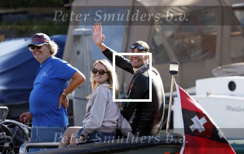 Muiden 7 september 2025
Maarten v d Weijden zwemt 75 km in 24 uur voor Jeugdfonds Sport Cultuur amsterdam . Zijn vriendin Anne begeleidt hem met een sloep .