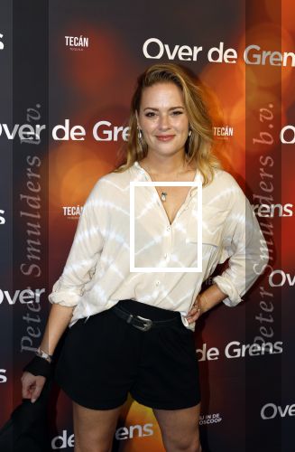 Amsterdam 26 augustus 2025
Premiere over de Grens in het vondelpark . De cast bestaat uit Manuel Broekman Jasmine Sendar Nienke Plas Vincent Banic en Elisabeth Puglia. Marieke Westenenk