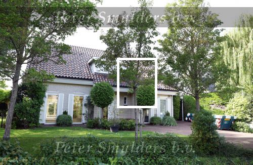 Rijnsburg 4 september 2025
Nieuwe huis van Mart Hoogkamer en zijn vriendin Jennifer v Ooijen . Ze gaan het huis helemaal verbouwen .