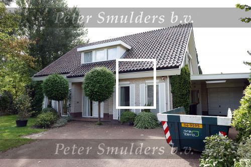 Rijnsburg 4 september 2025
Nieuwe huis van Mart Hoogkamer en zijn vriendin Jennifer v Ooijen . Ze gaan het huis helemaal verbouwen .