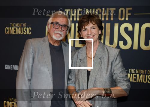 Amsterdam 12 september 2025
Uitreiking Cinemusic Rembrandt Oeuvre Award - tijdens The Night Of Cinemusic in het Concertgebouw. Jeroen Krabbe krijgt Ouvre prijs uit handen van Rene Mioch .  Martine v os met haar man Wouter Stips