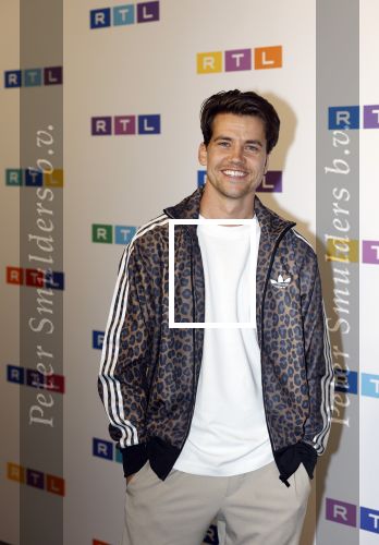 Hilversum 27 augustus 2025
De deelnemers van Expeditie Robinson 2025 zijn Nordin Besling
Matyas Bittenbinder
Demi de Boer
Yesim Candan

Vincent Croiset
Roos Dickmann
Koen Pieter van Dijk
Kevin Hassing
Roelof Hemmen
Camiel Kesbeke
Twan Kuyper
Amije Roos van der Laan
Stefania Liberakakis
Robin Martens
Churandy Martina
Florentien van der Meulen
Linda Wagenmakers
Marieke Westenenk
Lies Zhara
De presentatie is in handen van Nicolette Kluijver en Edson da Graca