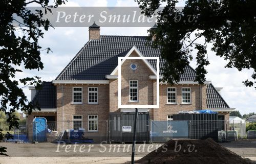 Noordwijkerhout 5 september 2025
Het huis van Maxime Meiland en haar man Leroy is bijna klaar . Ze wonen voorlopig nog in een Tiny House . Het huyis van Martien Meiland en Erica Meiland is ook bijna klaar.