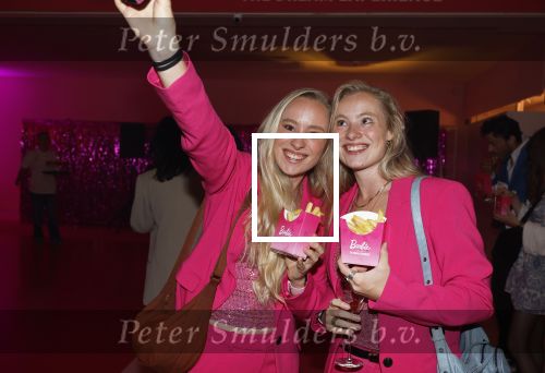 Amsterdam 10 september 2025
Opening Wondr Barbie in Amsterdam. 
Mylene Waalewijn en Roos Waalewijn