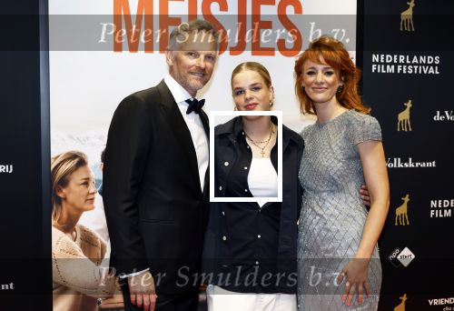 Utrecht 26 september 2025
Premiere voor de meisjes tijdens openingsavond Filmdagen Utrecht 2025 in de stadsschouwburg . Noortje Herlaar kwam met Barry Atsma en zijn dochter