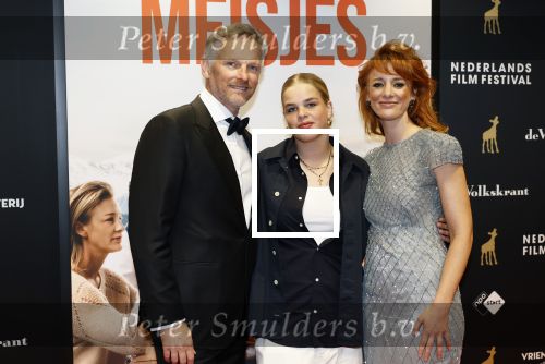 Utrecht 26 september 2025
Premiere voor de meisjes tijdens openingsavond Filmdagen Utrecht 2025 in de stadsschouwburg . Noortje Herlaar kwam met Barry Atsma en zijn dochter