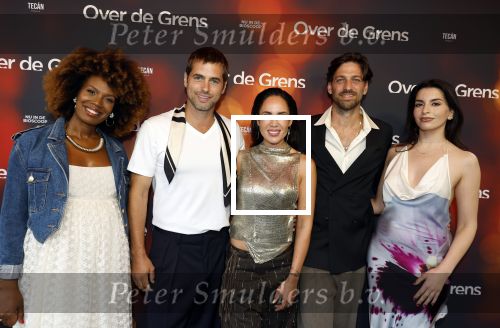 Amsterdam 26 augustus 2025
Premiere over de Grens in het vondelpark . De cast bestaat uit Manuel Broekman Jasmine Sendar Nienke Plas Vincent Banic en Elisabeth Puglia.