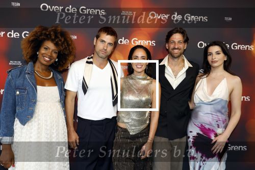 Amsterdam 26 augustus 2025
Premiere over de Grens in het vondelpark . De cast bestaat uit Manuel Broekman Jasmine Sendar Nienke Plas Vincent Banic en Elisabeth Puglia.