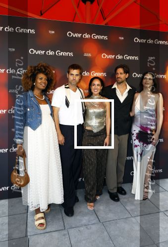 Amsterdam 26 augustus 2025
Premiere over de Grens in het vondelpark . De cast bestaat uit Manuel Broekman Jasmine Sendar Nienke Plas Vincent Banic en Elisabeth Puglia.