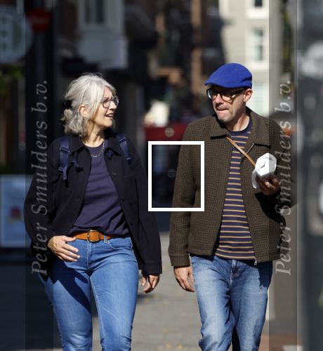 Amsterdam 29 september 2025
Owen Schumacher met zijn vrouw op straat in Amsterdam zuid.