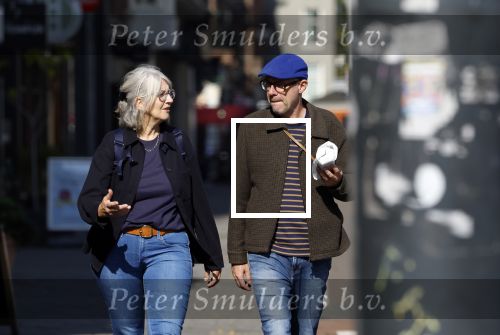 Amsterdam 29 september 2025
Owen Schumacher met zijn vrouw op straat in Amsterdam zuid.