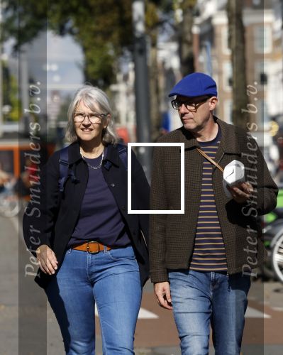 Amsterdam 29 september 2025
Owen Schumacher met zijn vrouw op straat in Amsterdam zuid.