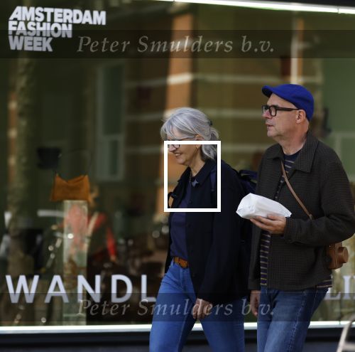 Amsterdam 29 september 2025
Owen Schumacher met zijn vrouw op straat in Amsterdam zuid.