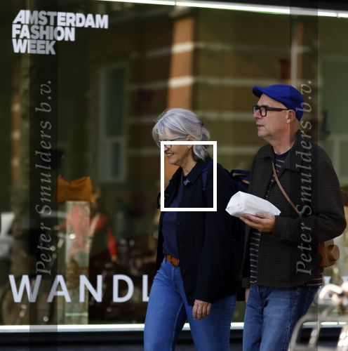 Amsterdam 29 september 2025
Owen Schumacher met zijn vrouw op straat in Amsterdam zuid.
