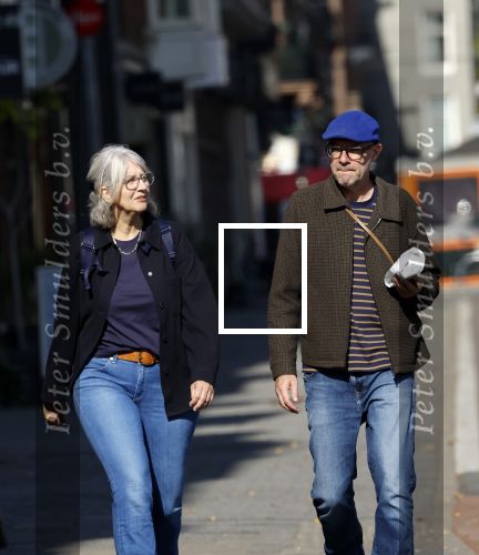 Amsterdam 29 september 2025
Owen Schumacher met zijn vrouw op straat in Amsterdam zuid.