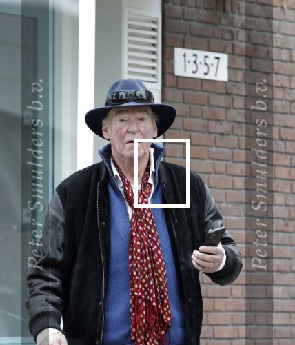 Amsterdam 26 september 2025
Peter faber wachtend op straat op een taxi.