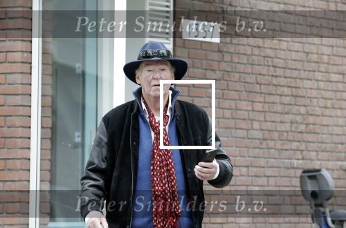 Amsterdam 26 september 2025
Peter faber wachtend op straat op een taxi.
