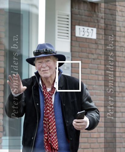 Amsterdam 26 september 2025
Peter faber wachtend op straat op een taxi.