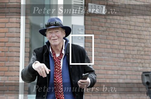 Amsterdam 26 september 2025
Peter faber wachtend op straat op een taxi.