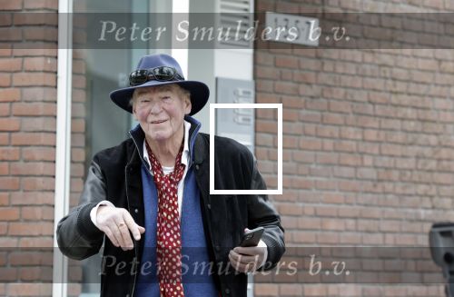 Amsterdam 26 september 2025
Peter faber wachtend op straat op een taxi.