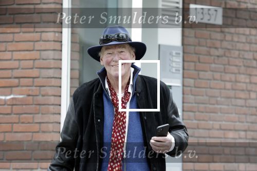 Amsterdam 26 september 2025
Peter faber wachtend op straat op een taxi.