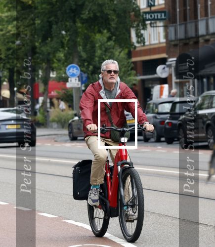 Amsterdam 1 september 2025
Porgy Franssen op de electrische fiets in Amsterdam zuid.
