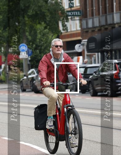 Amsterdam 1 september 2025
Porgy Franssen op de electrische fiets in Amsterdam zuid.